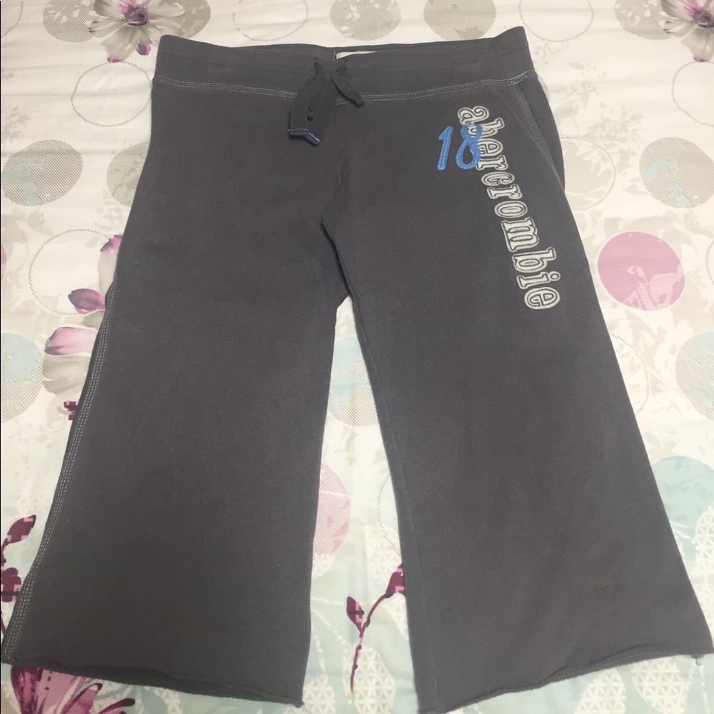Abercrombie cropped sweatpants